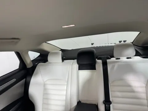 More photos of 2020 Ford Fusion SE at Jerry Hunt Supercenter - Salisbury, NC