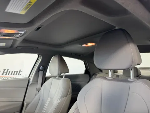 More photos of 2025 Hyundai Elantra SEL Convenience at Jerry Hunt Supercenter - Salisbury, NC