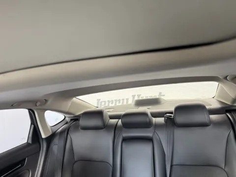 More photos of 2024 Honda Civic Touring at Jerry Hunt Supercenter - Salisbury, NC