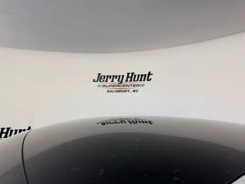 More photos of 2022 Tesla Model Y Long Range at Jerry Hunt Supercenter - Salisbury, NC