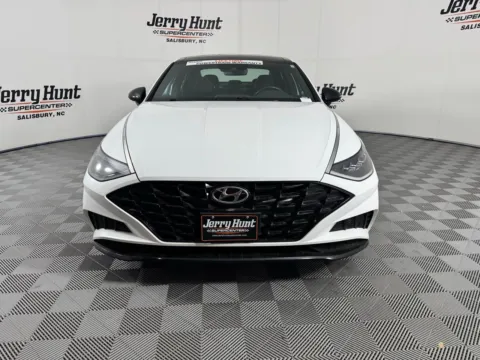More photos of 2023 Hyundai Sonata SEL Plus at Jerry Hunt Supercenter - Salisbury, NC