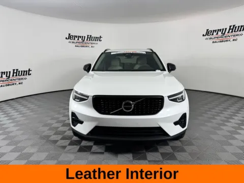 More photos of 2023 Volvo XC40 B5 Plus Dark Theme at Jerry Hunt Supercenter - Salisbury, NC