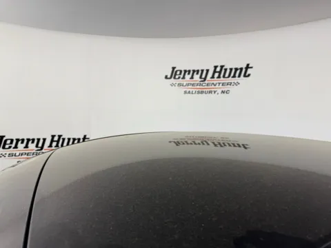 More photos of 2020 Ford Fusion SE at Jerry Hunt Supercenter - Salisbury, NC