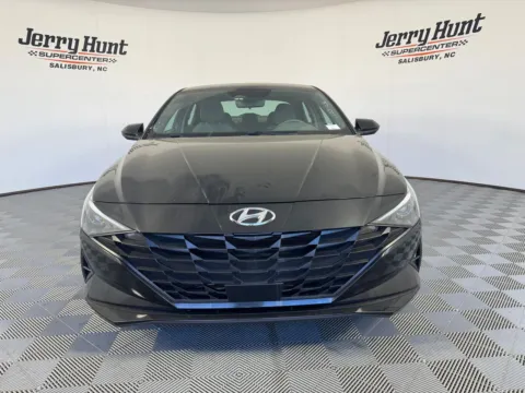 More photos of 2023 Hyundai Elantra SEL at Jerry Hunt Supercenter - Salisbury, NC
