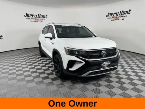 More photos of 2022 Volkswagen Taos 1.5T SE at Jerry Hunt Supercenter - Salisbury, NC