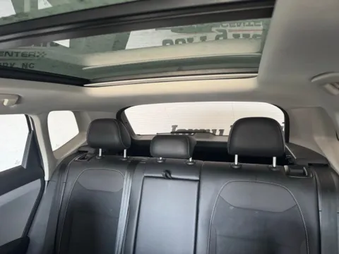 More photos of 2022 Volkswagen Taos 1.5T SE at Jerry Hunt Supercenter - Salisbury, NC