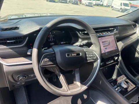 More photos of 2024 Jeep Grand Cherokee Limited at Jerry Hunt Supercenter - Salisbury, NC