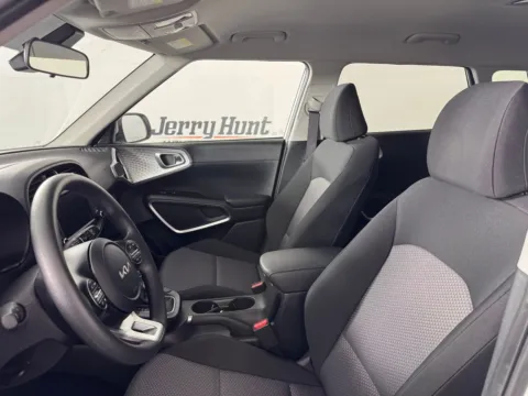 More photos of 2025 Kia Soul LX at Jerry Hunt Supercenter - Salisbury, NC