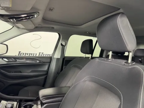 More photos of 2023 Jeep Grand Cherokee Laredo at Jerry Hunt Supercenter - Salisbury, NC