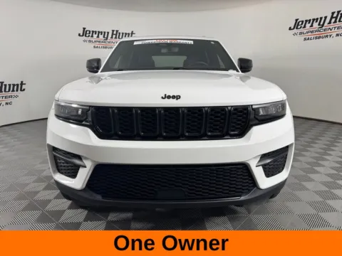More photos of 2023 Jeep Grand Cherokee Altitude at Jerry Hunt Supercenter - Salisbury, NC