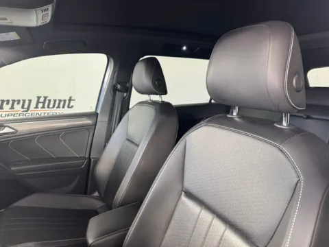 More photos of 2022 Volkswagen Tiguan 2.0T SE R-Line Black at Jerry Hunt Supercenter - Salisbury, NC