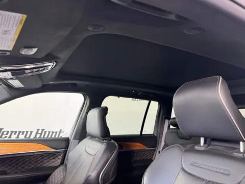 More photos of 2023 Jeep Grand Cherokee Summit Reserve at Jerry Hunt Supercenter - Salisbury, NC