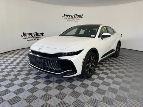 White 2023 Toyota Crown Limited for sale in Salisbury, NC