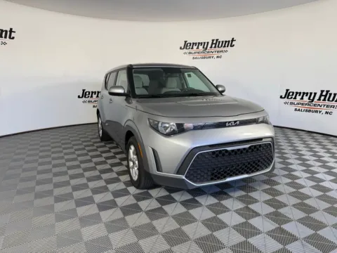 More photos of 2025 Kia Soul LX at Jerry Hunt Supercenter - Salisbury, NC