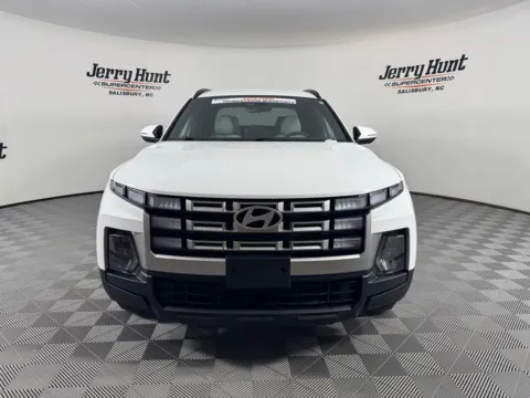 More photos of 2025 Hyundai Santa Cruz SEL at Jerry Hunt Supercenter - Salisbury, NC