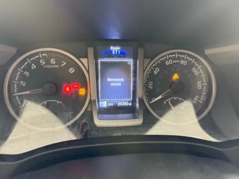 More photos of 2021 Toyota Tacoma SR5 at Jerry Hunt Supercenter - Salisbury, NC