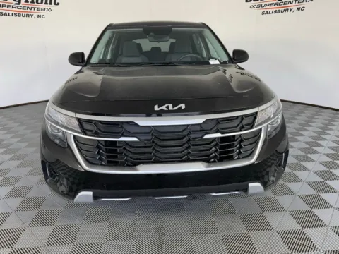 More photos of 2026 Kia Seltos LX at Jerry Hunt Supercenter - Salisbury, NC