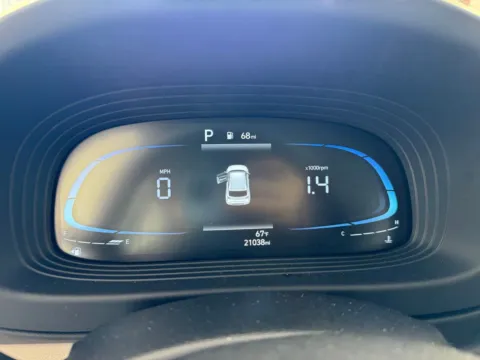 More photos of 2025 Hyundai Venue SEL at Jerry Hunt Supercenter - Salisbury, NC