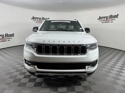 More photos of 2025 Jeep Wagoneer Series III at Jerry Hunt Supercenter - Salisbury, NC