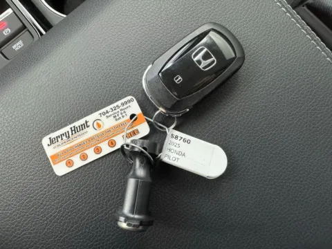 Photos of 2025 Honda Pilot Touring for sale in Salisbury, NC at Jerry Hunt Supercenter - Salisbury