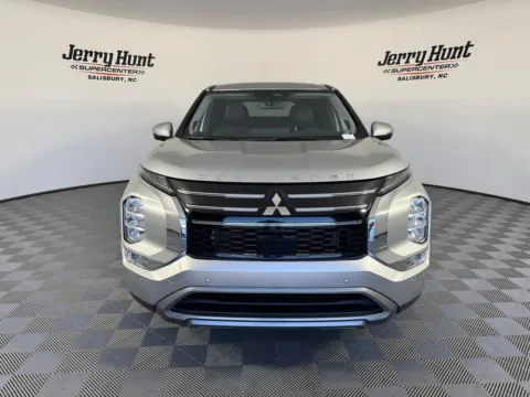 More photos of 2025 Mitsubishi Outlander SE at Jerry Hunt Supercenter - Salisbury, NC