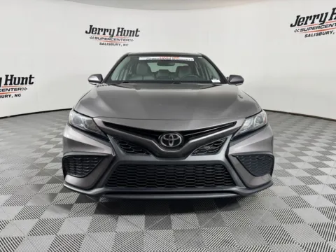 More photos of 2022 Toyota Camry SE at Jerry Hunt Supercenter - Salisbury, NC