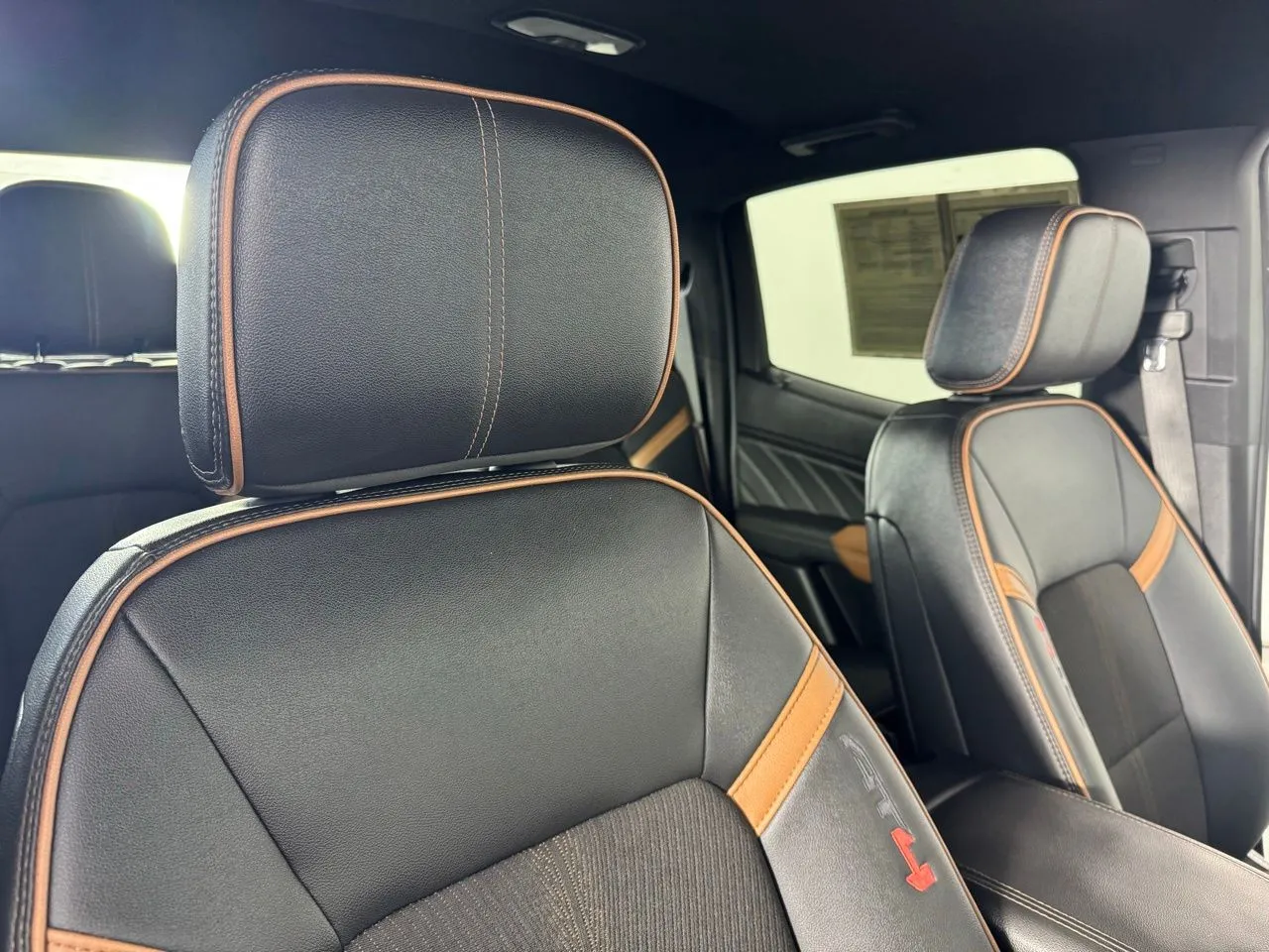 2025 GMC Canyon AT4 - Photo 43