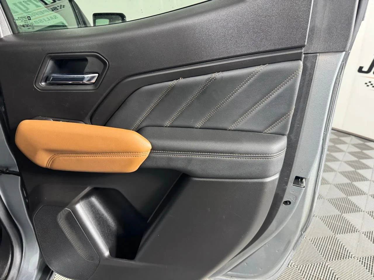 2025 GMC Canyon AT4 - Photo 38