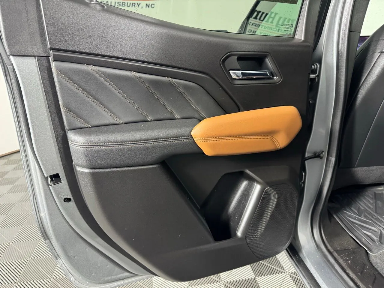 2025 GMC Canyon AT4 - Photo 35