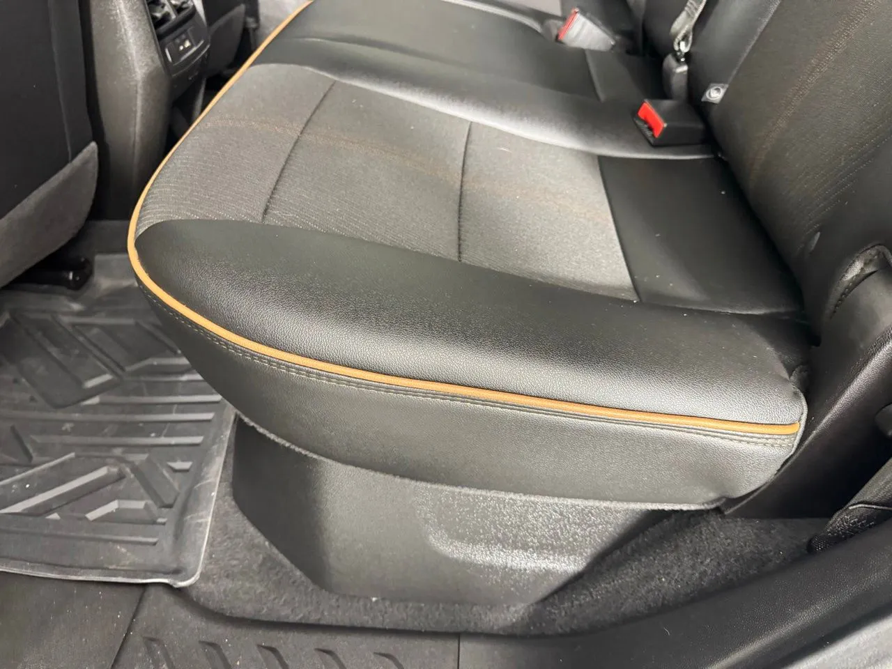 2025 GMC Canyon AT4 - Photo 37