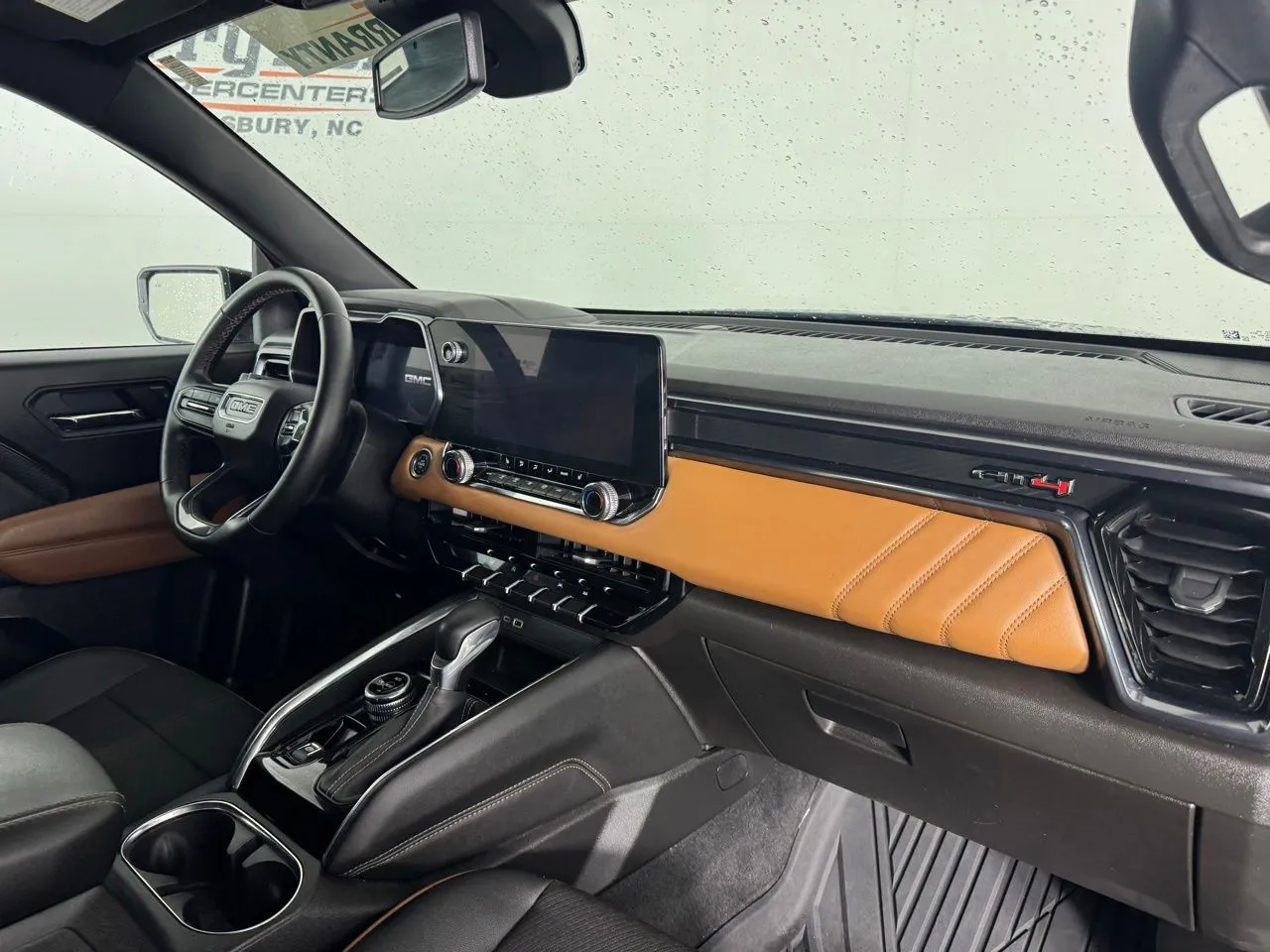 2025 GMC Canyon AT4 - Photo 42