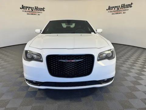 More photos of 2023 Chrysler 300 S at Jerry Hunt Supercenter - Salisbury, NC