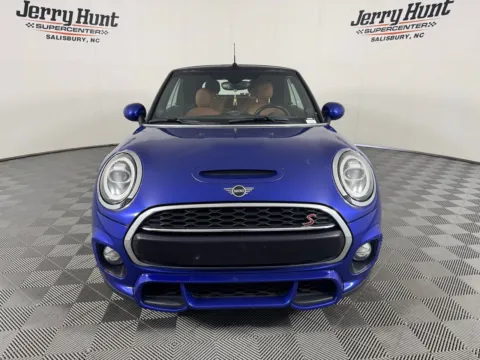 More photos of 2019 MINI Cooper S Classic at Jerry Hunt Supercenter - Salisbury, NC