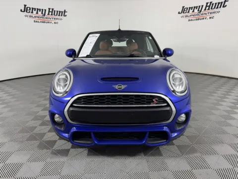 More photos of 2019 MINI Cooper S Classic at Jerry Hunt Supercenter - Salisbury, NC