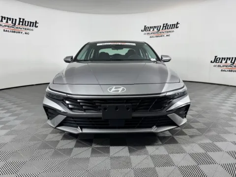 More photos of 2024 Hyundai Elantra SEL at Jerry Hunt Supercenter - Salisbury, NC