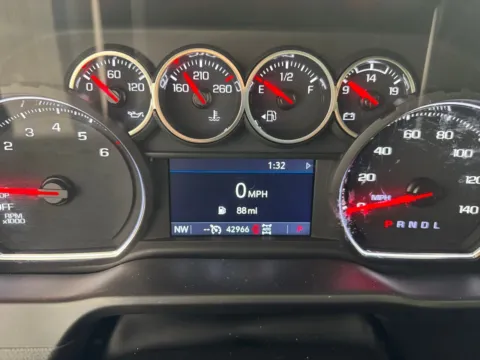 More photos of 2021 Chevrolet Silverado 1500 LT Trail Boss at Jerry Hunt Supercenter - Salisbury, NC