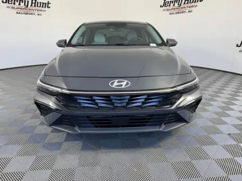 More photos of 2025 Hyundai Elantra Limited at Jerry Hunt Supercenter - Salisbury, NC