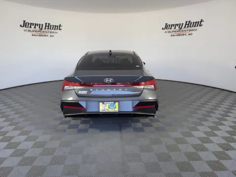 More photos of 2025 Hyundai Elantra Limited at Jerry Hunt Supercenter - Salisbury, NC