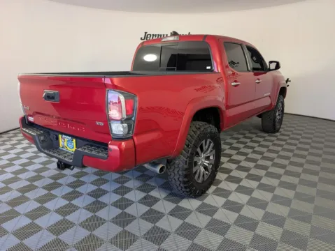 More photos of 2022 Toyota Tacoma Limited at Jerry Hunt Supercenter - Salisbury, NC