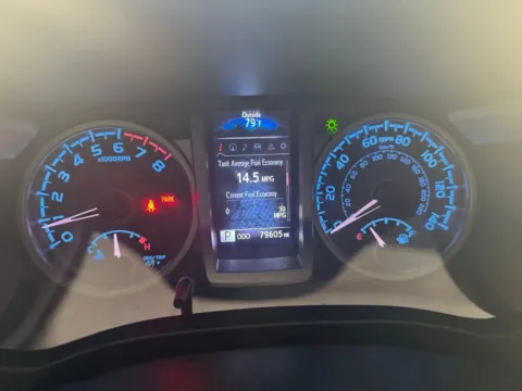 More photos of 2022 Toyota Tacoma Limited at Jerry Hunt Supercenter - Salisbury, NC