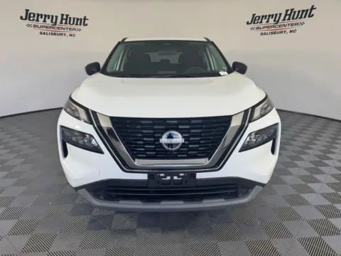 More photos of 2023 Nissan Rogue S at Jerry Hunt Supercenter - Salisbury, NC