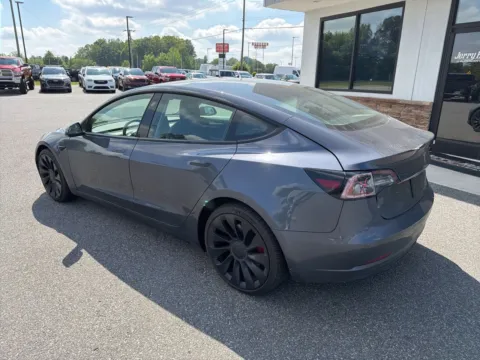 More photos of 2022 Tesla Model 3 Performance at Jerry Hunt Supercenter - Salisbury, NC