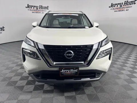 More photos of 2023 Nissan Rogue SL at Jerry Hunt Supercenter - Salisbury, NC