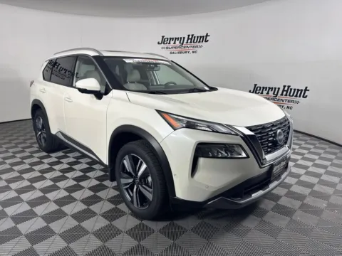 More photos of 2023 Nissan Rogue SL at Jerry Hunt Supercenter - Salisbury, NC
