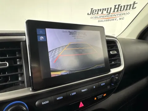 More photos of 2023 Hyundai Venue SEL at Jerry Hunt Supercenter - Salisbury, NC
