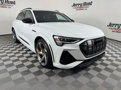 More photos of 2022 Audi e-tron S Prestige at Jerry Hunt Supercenter - Salisbury, NC