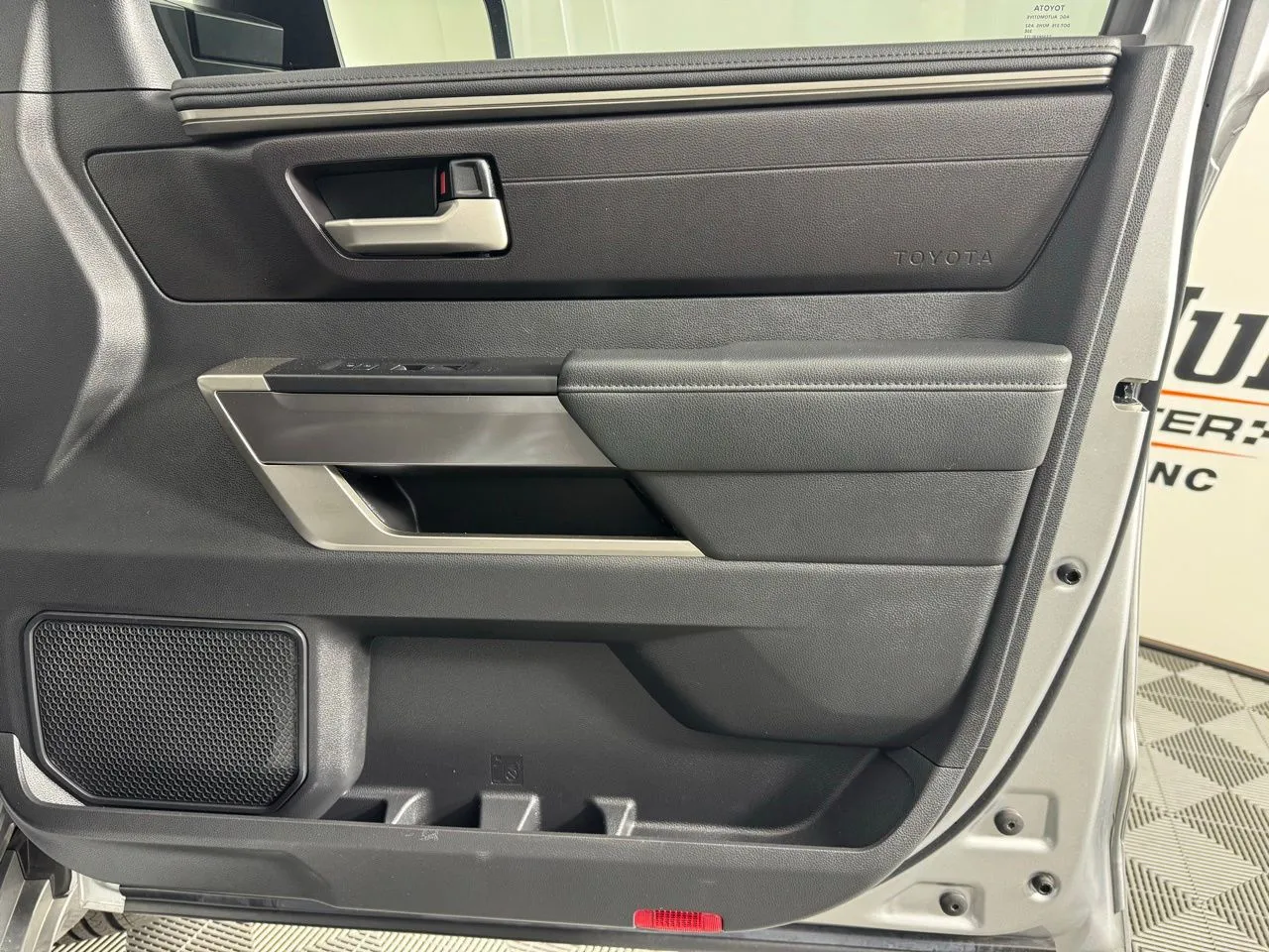 2024 Toyota Tundra SR5 - Photo 32