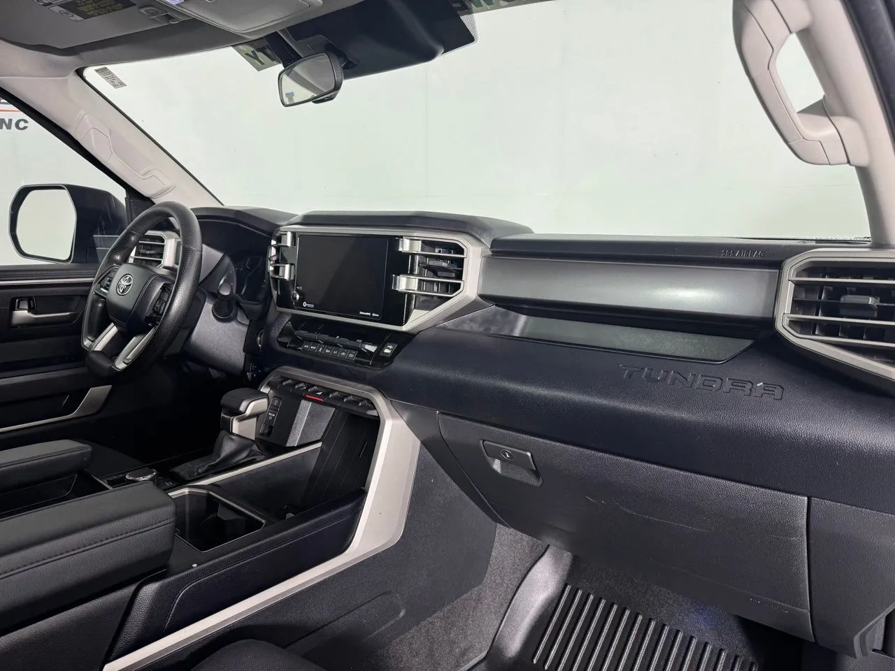 2024 Toyota Tundra SR5 - Photo 36