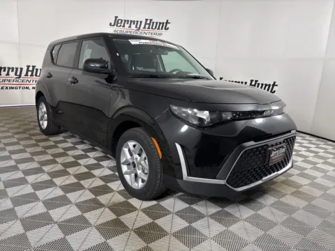 More photos of 2025 Kia Soul LX at Jerry Hunt Supercenter - Salisbury, NC