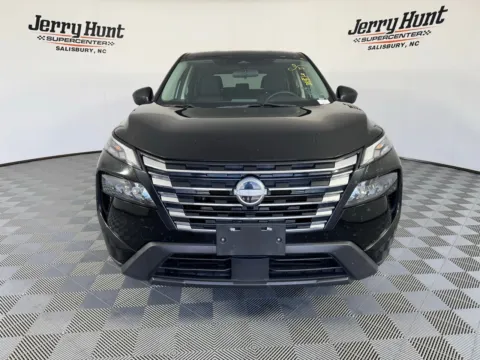 More photos of 2024 Nissan Rogue S at Jerry Hunt Supercenter - Salisbury, NC